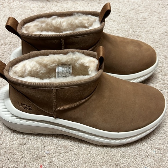 UGG Men CA805 V2 Ultra Mini boots - Picture 2 of 16